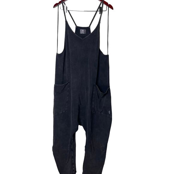 Free People x FP Movement Hot Shot Onesie Jumpsuit in Washed Black sz L - Picture 2 of 9